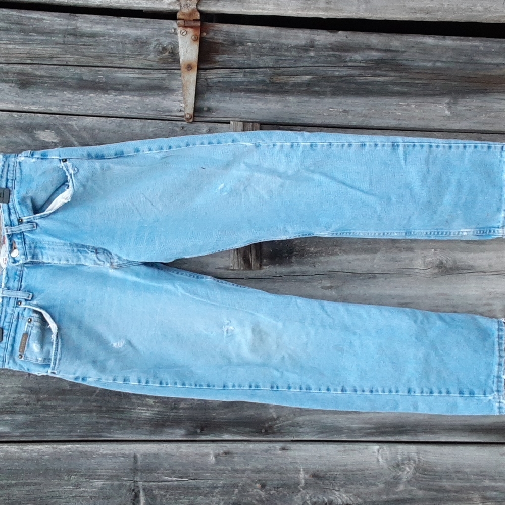 Wrangler distressed jeans